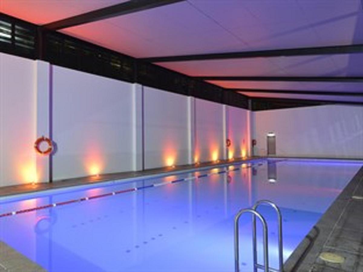 Circle On Cavil Holidays Gold Coast Extérieur photo