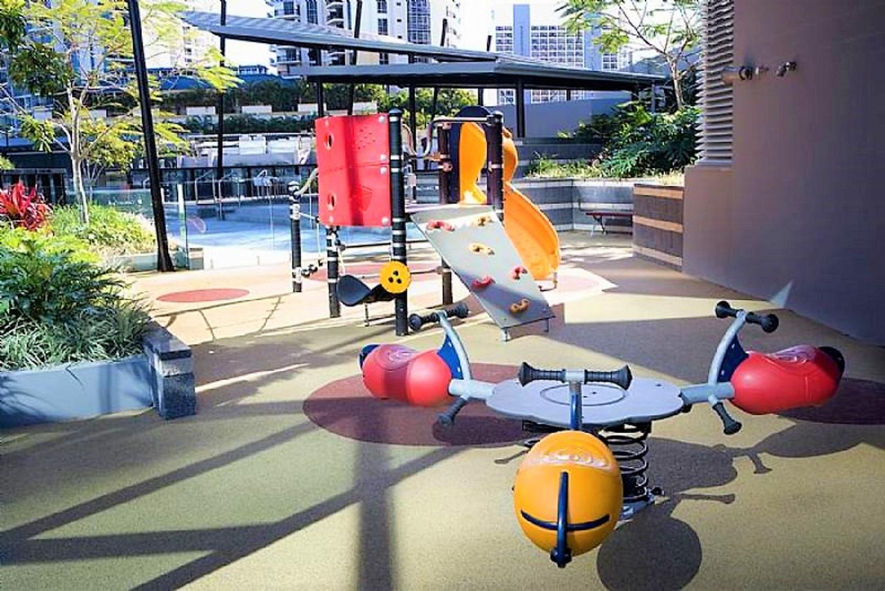 Circle On Cavil Holidays Gold Coast Extérieur photo