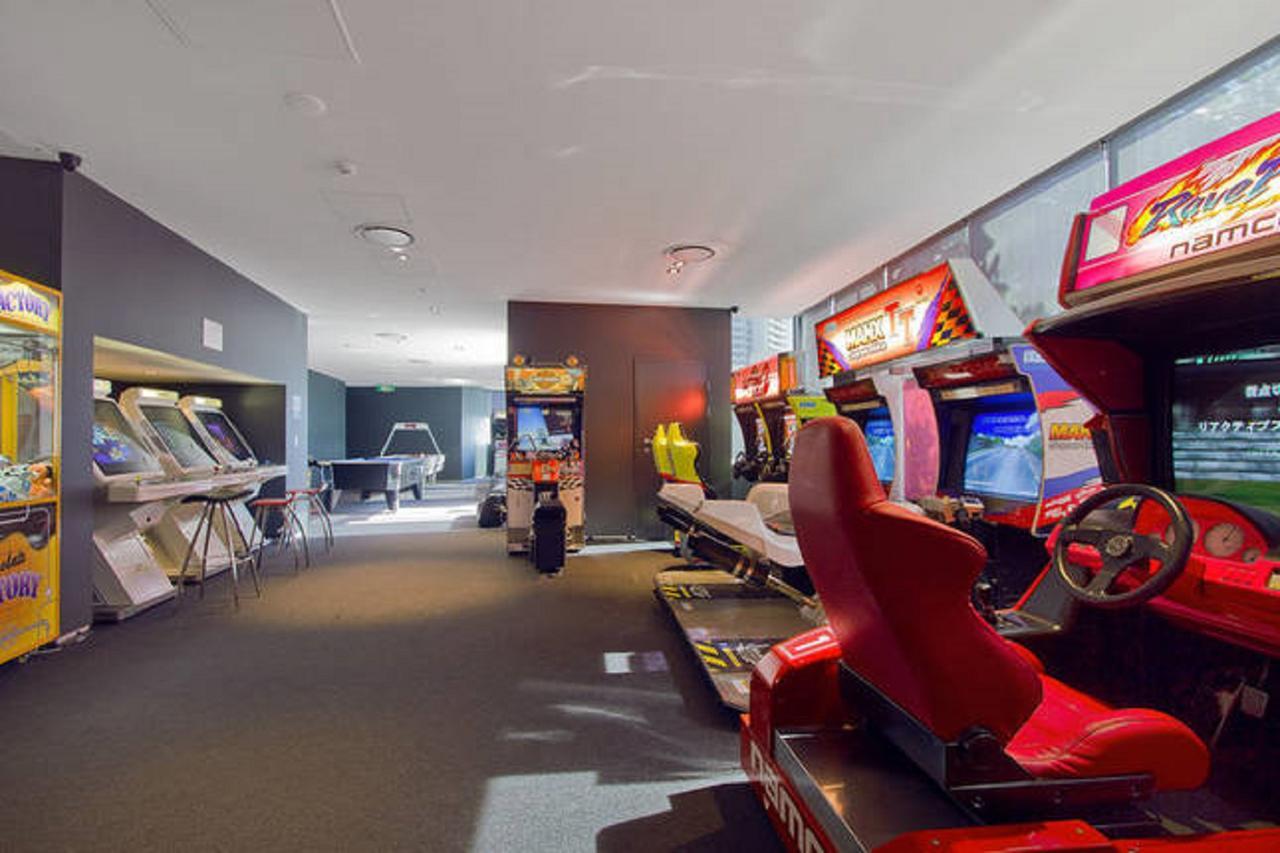 Circle On Cavil Holidays Gold Coast Extérieur photo