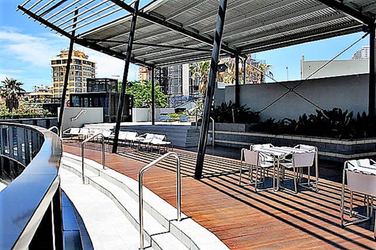 Circle On Cavil Holidays Gold Coast Extérieur photo
